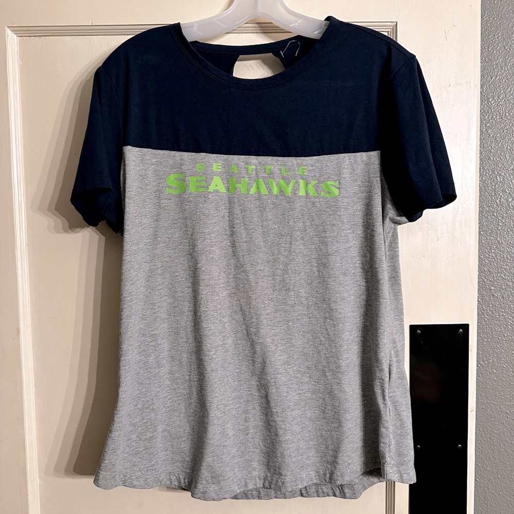 Women’s Nike Seahawks top Large